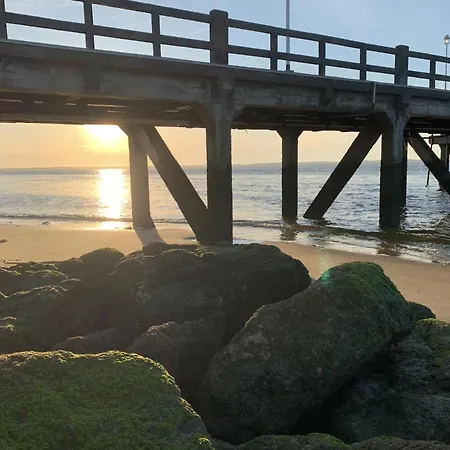 Lumineux En Bord De Avec Parking * 아르카숑