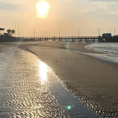 Lumineux En Bord De Avec Parking 아파트 *